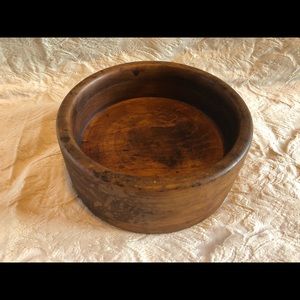 VTG  Wood Bowl Medium 8” Round Primitive Country